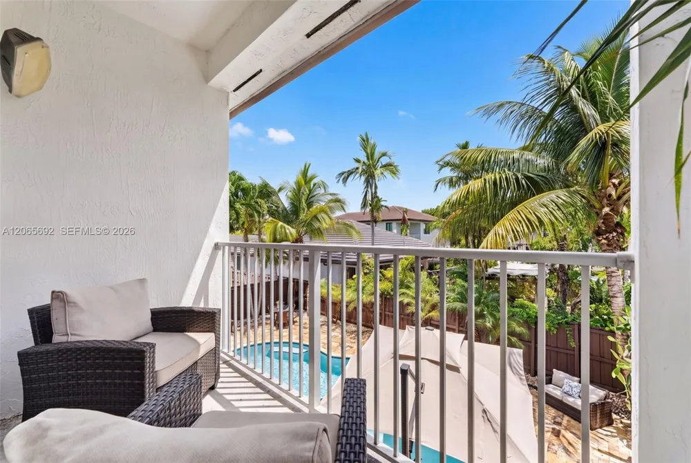 1051 SW 144th Pl Miami, FL 33184