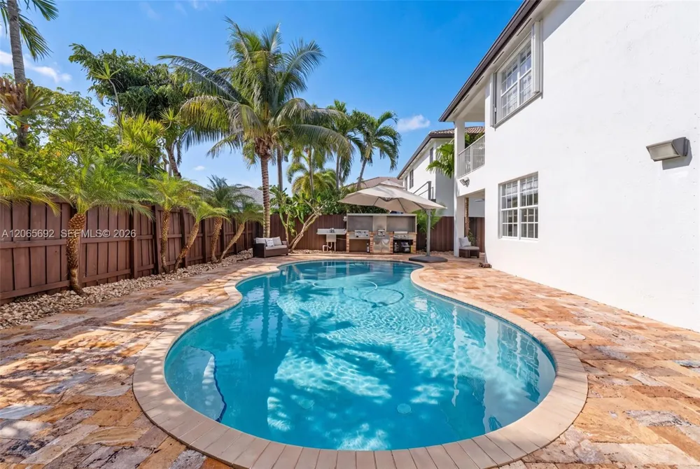 1051 SW 144th Pl Miami, FL 33184