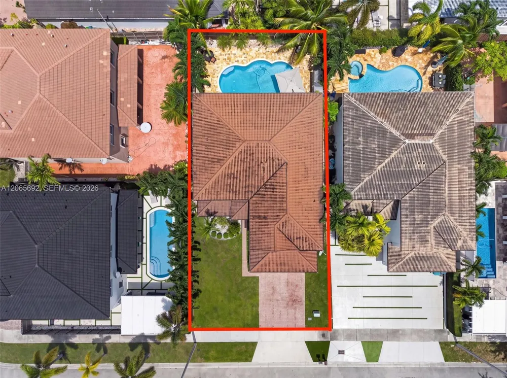 1051 SW 144th Pl Miami, FL 33184