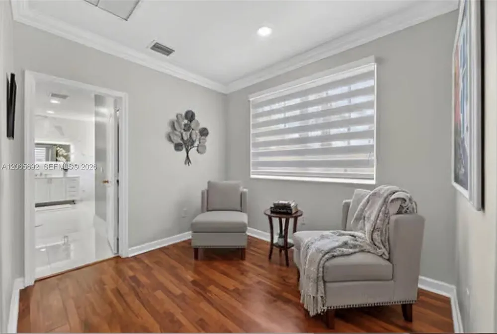 1051 SW 144th Pl Miami, FL 33184