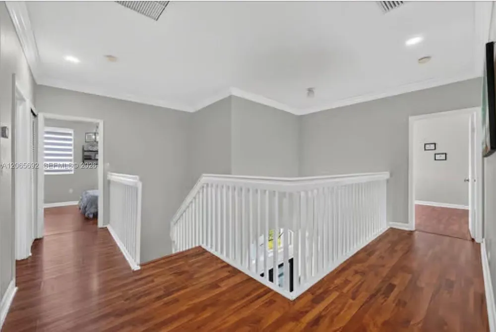 1051 SW 144th Pl Miami, FL 33184
