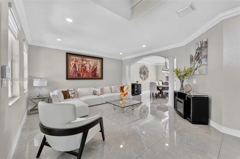 1051 SW 144th Pl Miami, FL 33184