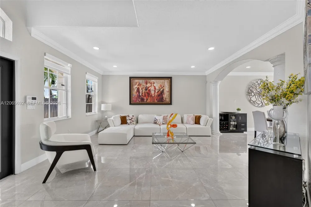1051 SW 144th Pl Miami, FL 33184
