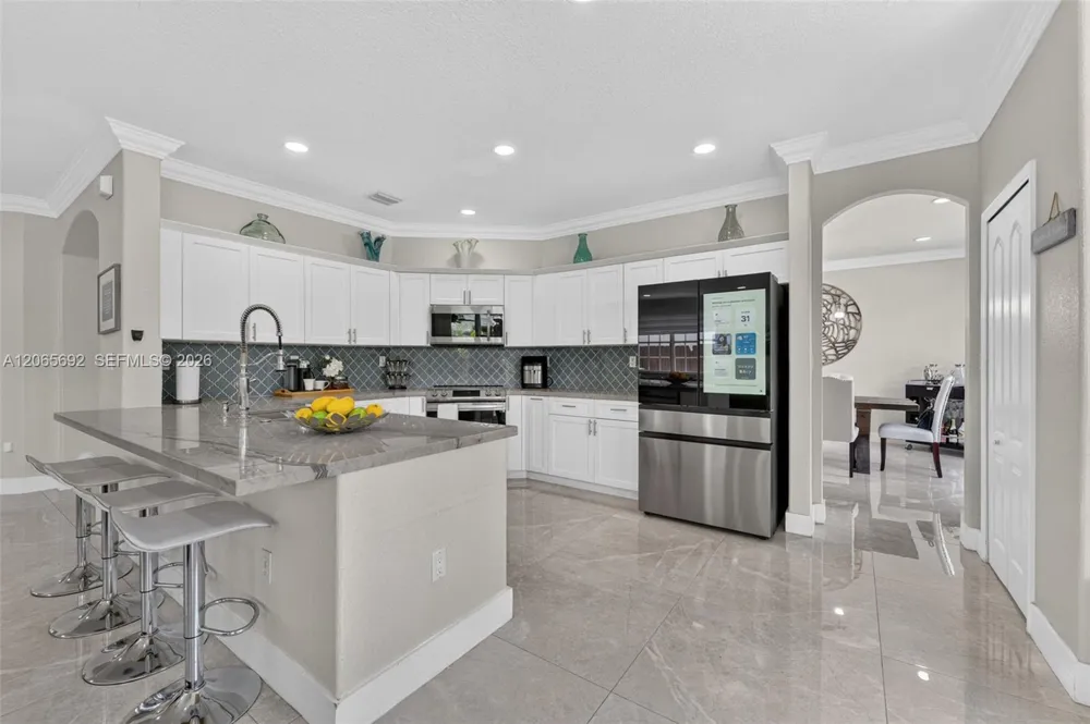1051 SW 144th Pl Miami, FL 33184