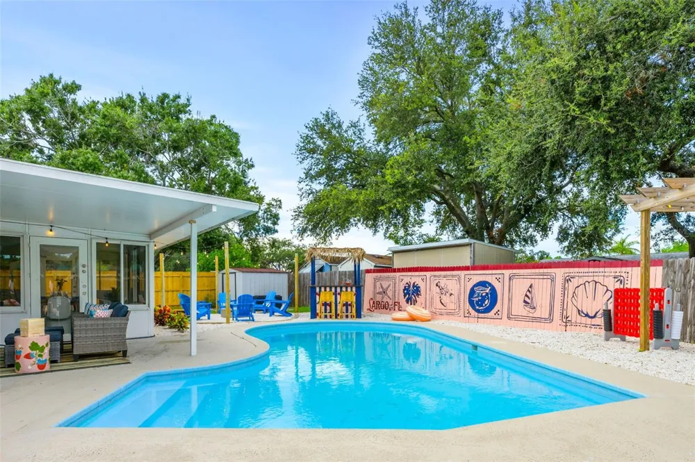 7957 COTTONWOODE DRIVE Largo, FL 33773