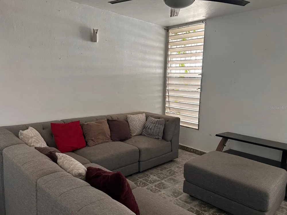 7 LOMAS DE TRUJILLO ALTO DEV. #G-32 Trujillo Alto, PR 00976
