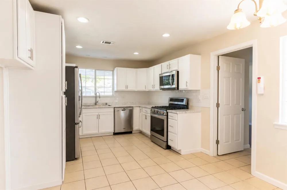 609 College Avenue Coalinga, CA 93210