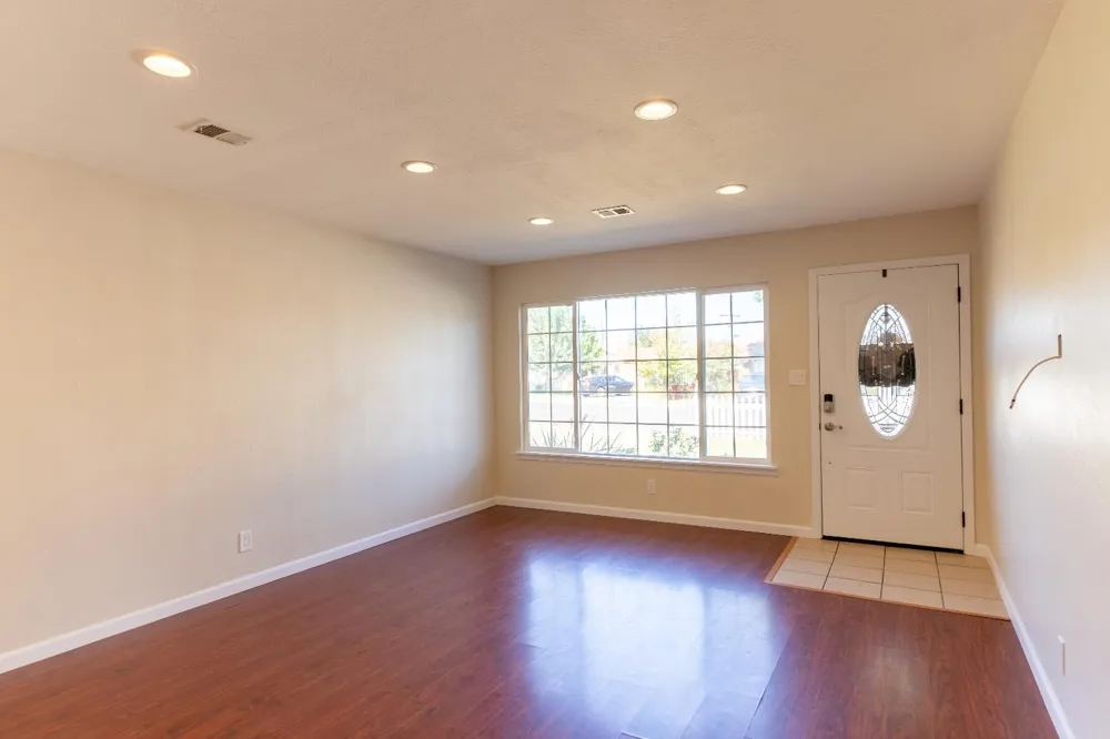 609 College Avenue Coalinga, CA 93210