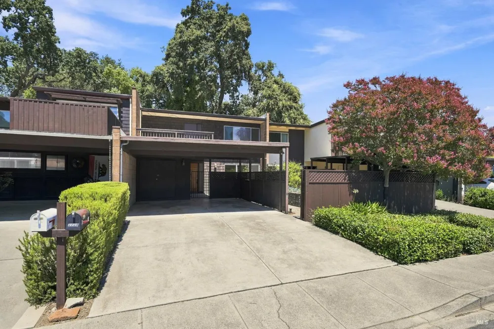 3148 Valley Green Lane Napa, CA 94558