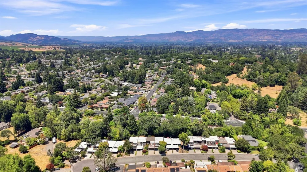 3148 Valley Green Lane Napa, CA 94558