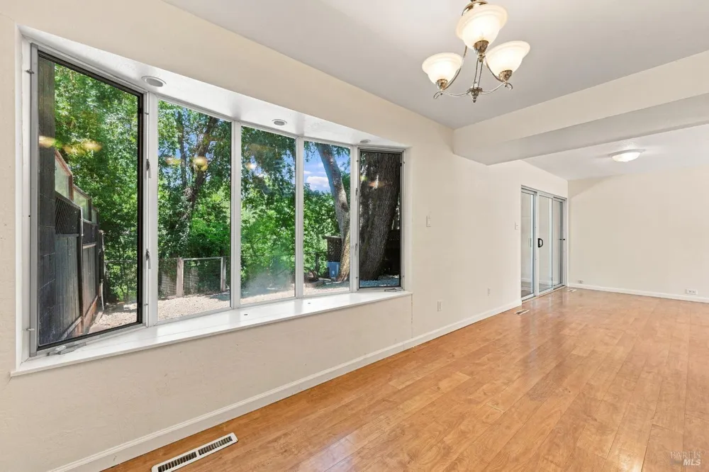 3148 Valley Green Lane Napa, CA 94558