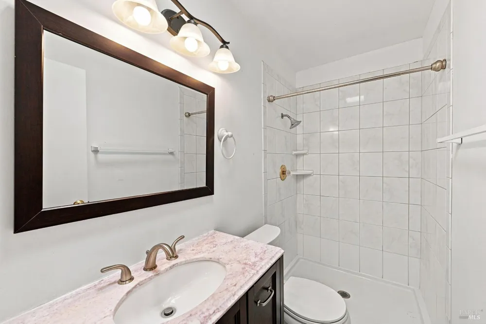 3148 Valley Green Lane Napa, CA 94558