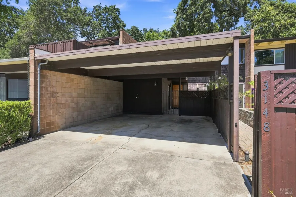 3148 Valley Green Lane Napa, CA 94558
