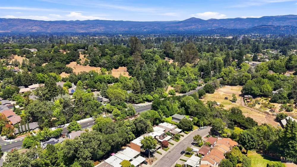 3148 Valley Green Lane Napa, CA 94558