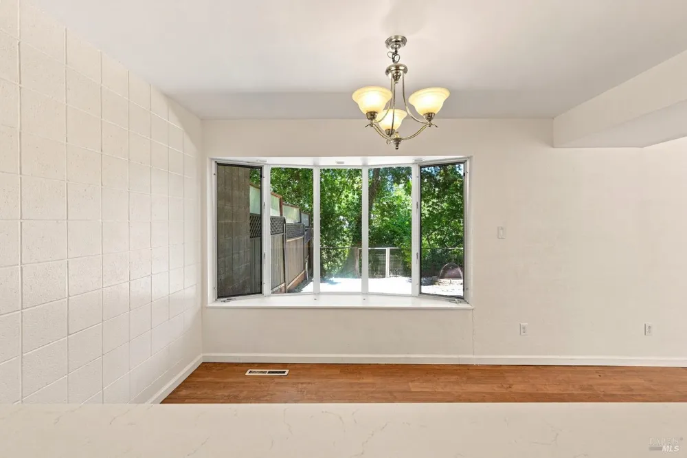 3148 Valley Green Lane Napa, CA 94558