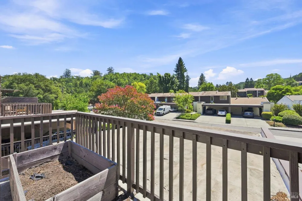 3148 Valley Green Lane Napa, CA 94558