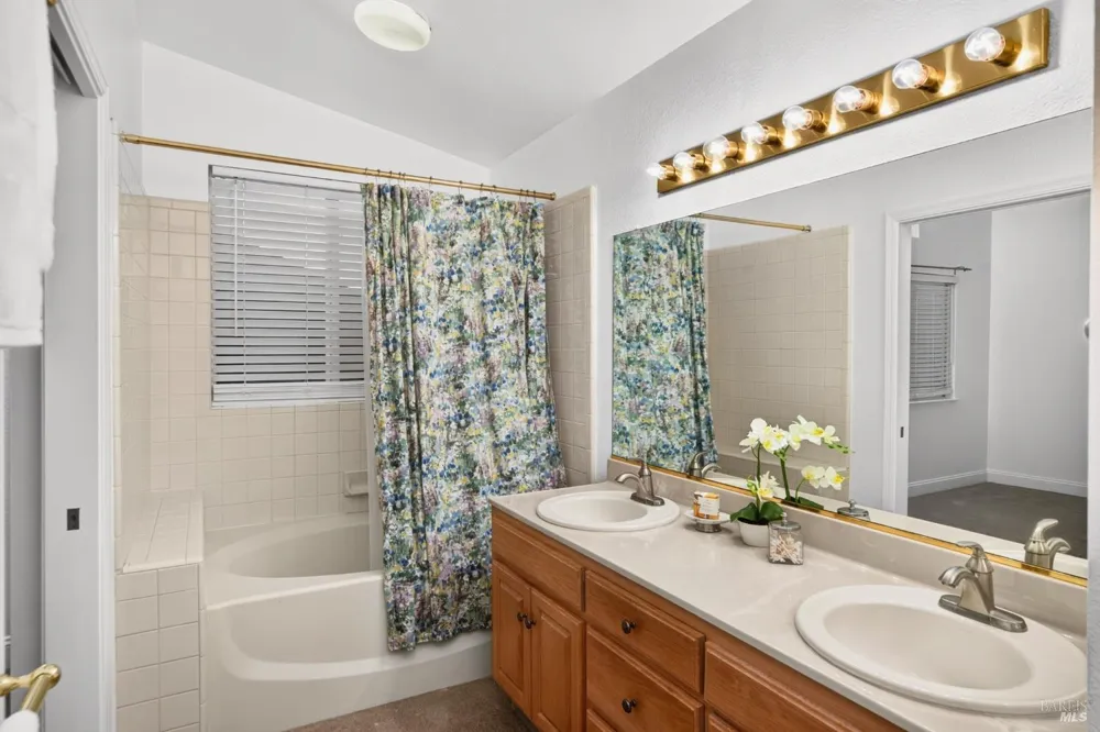 2578 Harvest Lane Napa, CA 94558