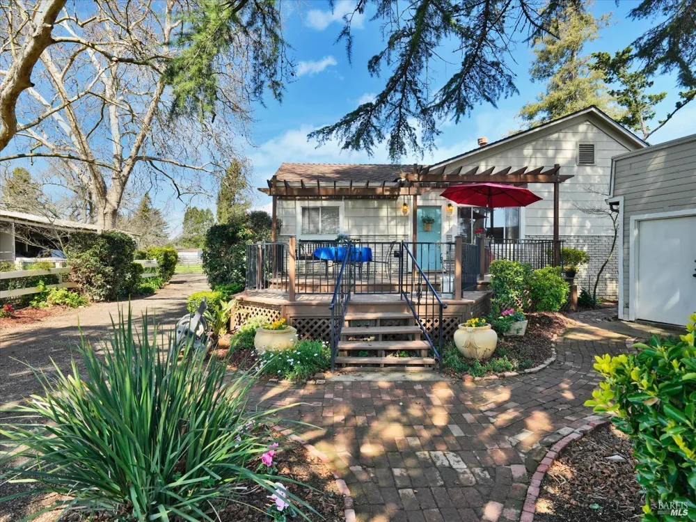 2060 Hagen Road Napa, CA 94558