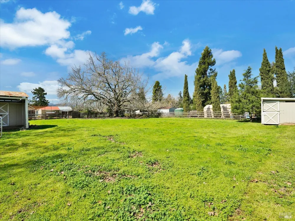 2060 Hagen Road Napa, CA 94558