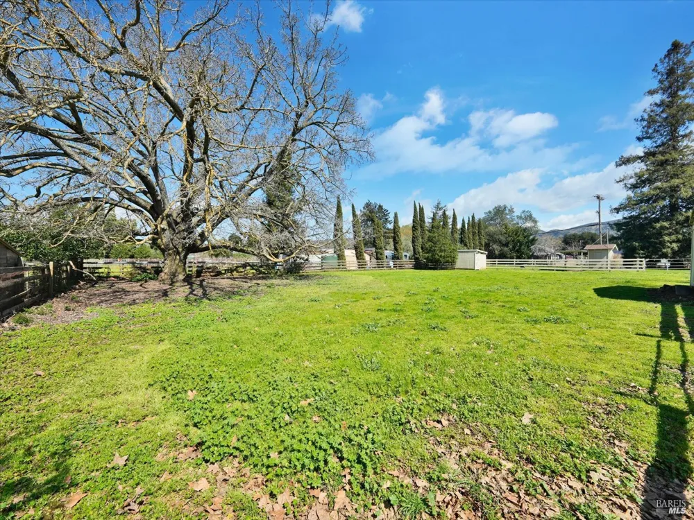 2060 Hagen Road Napa, CA 94558
