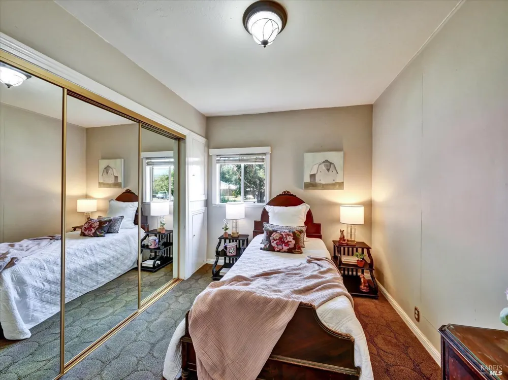 2060 Hagen Road Napa, CA 94558