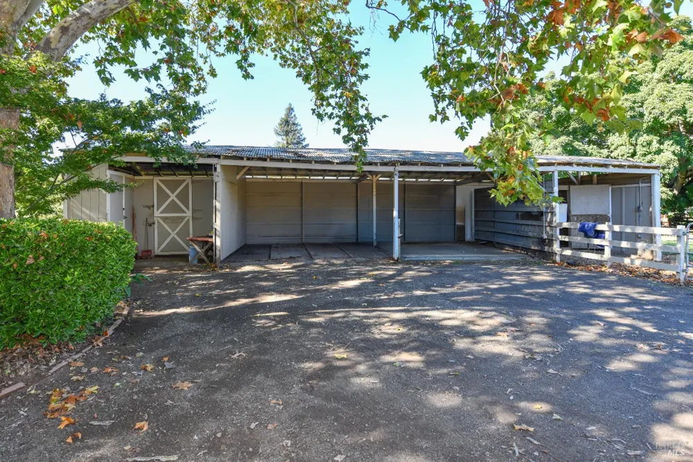 2060 Hagen Road Napa, CA 94558