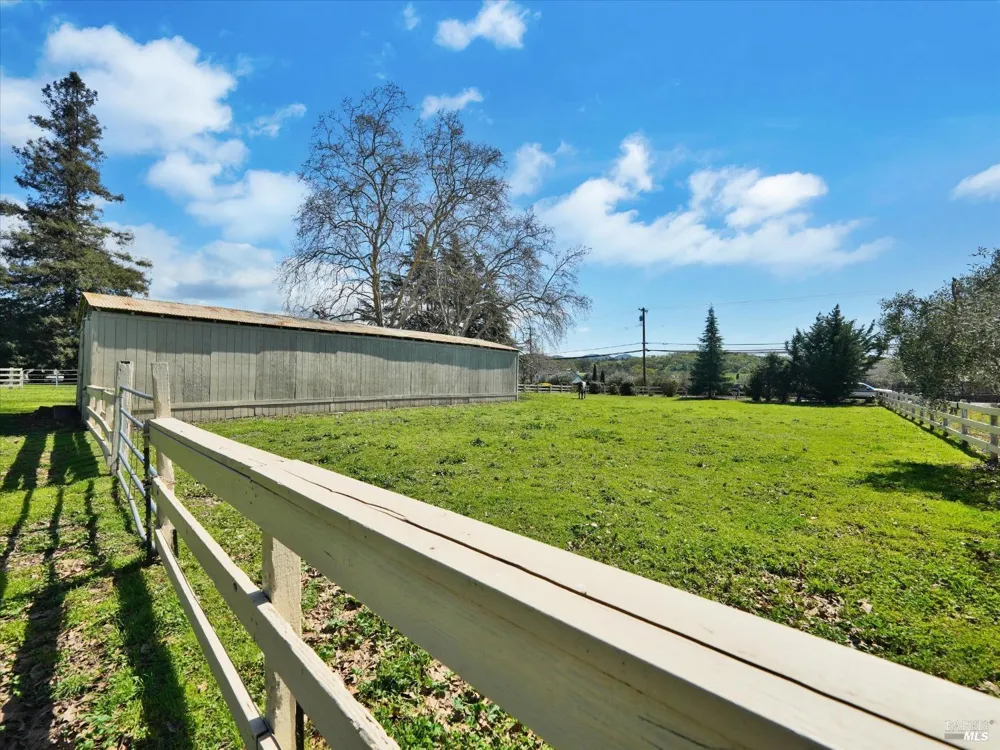 2060 Hagen Road Napa, CA 94558