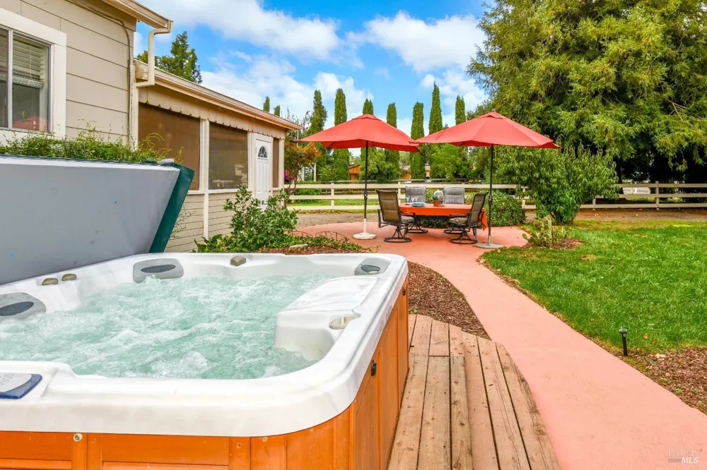 2060 Hagen Road Napa, CA 94558
