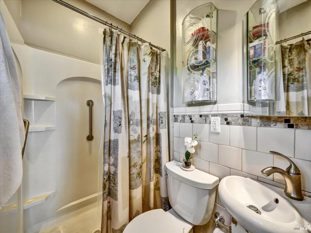 2060 Hagen Road Napa, CA 94558