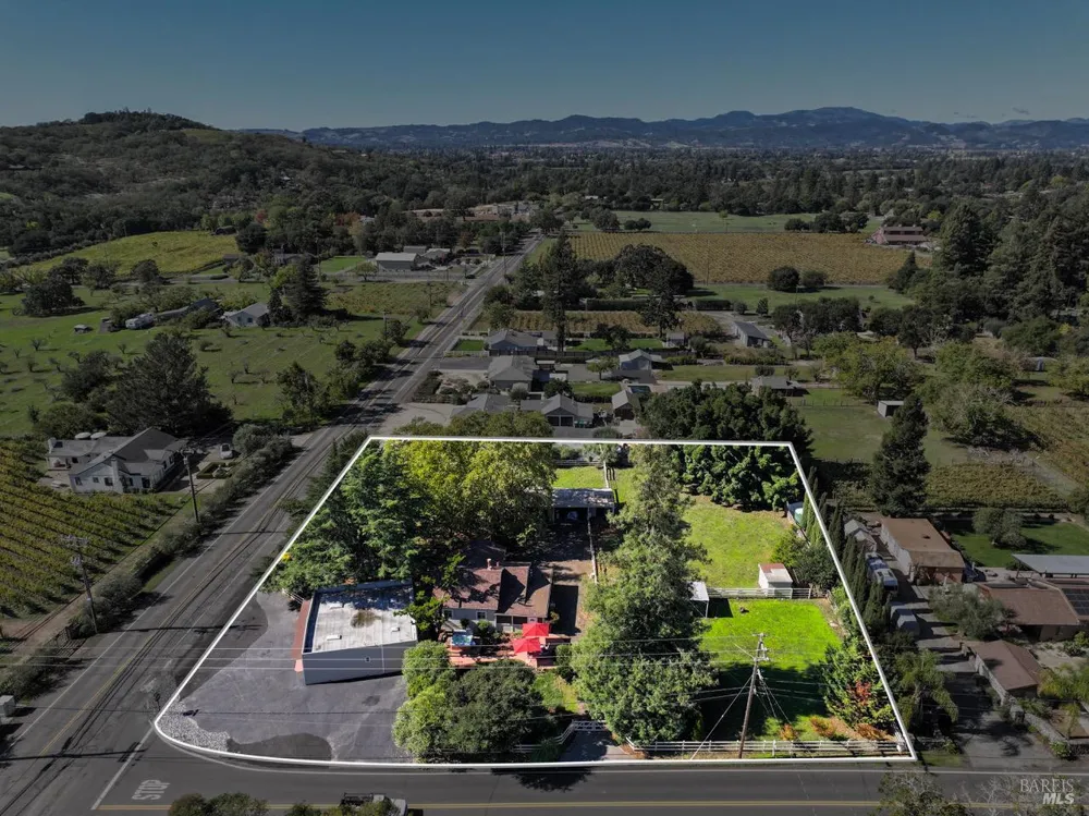2060 Hagen Road Napa, CA 94558