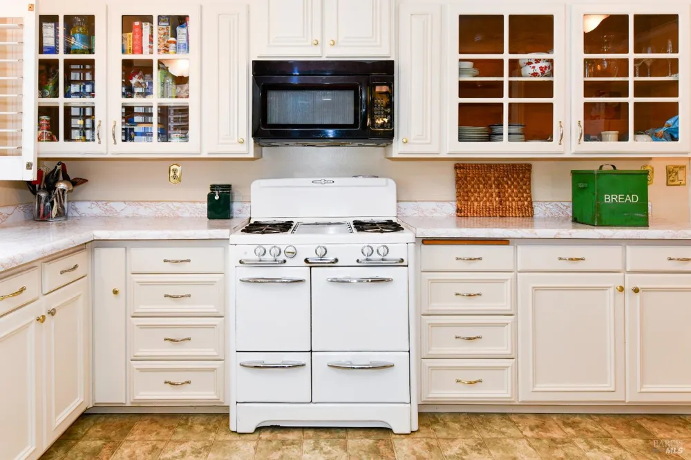 2060 Hagen Road Napa, CA 94558