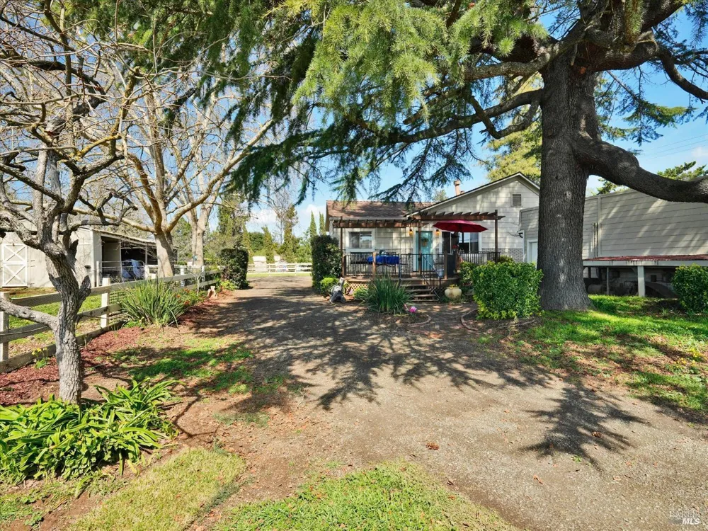 2060 Hagen Road Napa, CA 94558