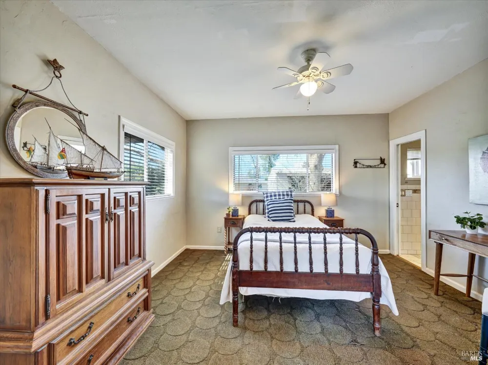 2060 Hagen Road Napa, CA 94558