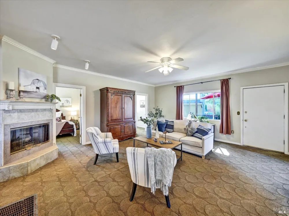 2060 Hagen Road Napa, CA 94558