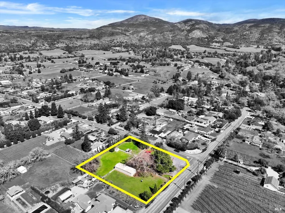2060 Hagen Road Napa, CA 94558