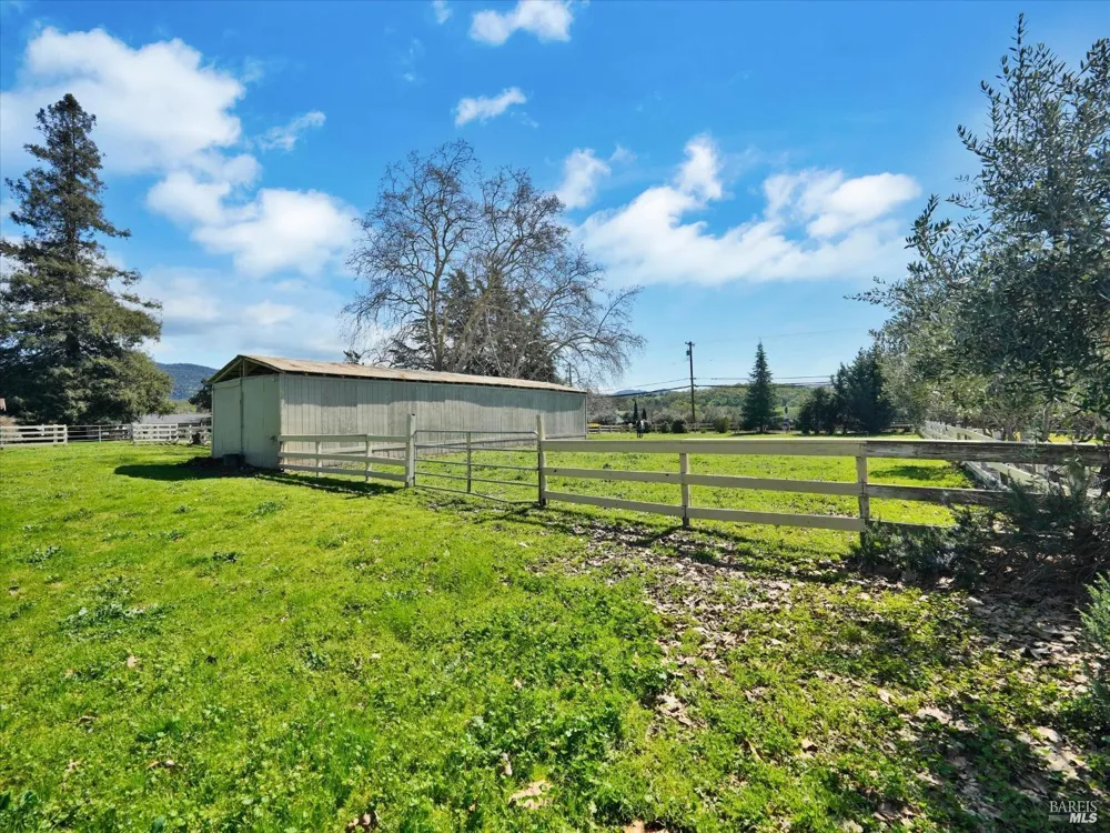 2060 Hagen Road Napa, CA 94558