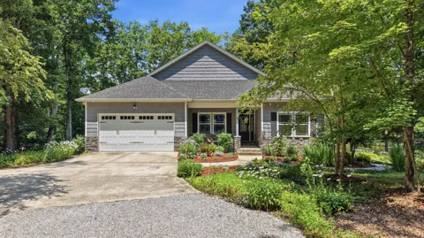 33 Eagle Nest Road