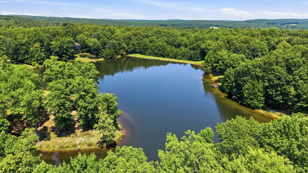 33 Eagle Nest Road Graysville, TN 37338