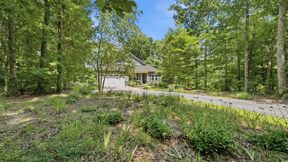 33 Eagle Nest Road Graysville, TN 37338