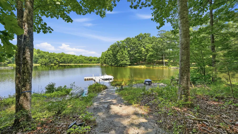 33 Eagle Nest Road Graysville, TN 37338
