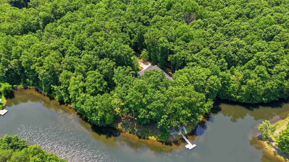 33 Eagle Nest Road Graysville, TN 37338