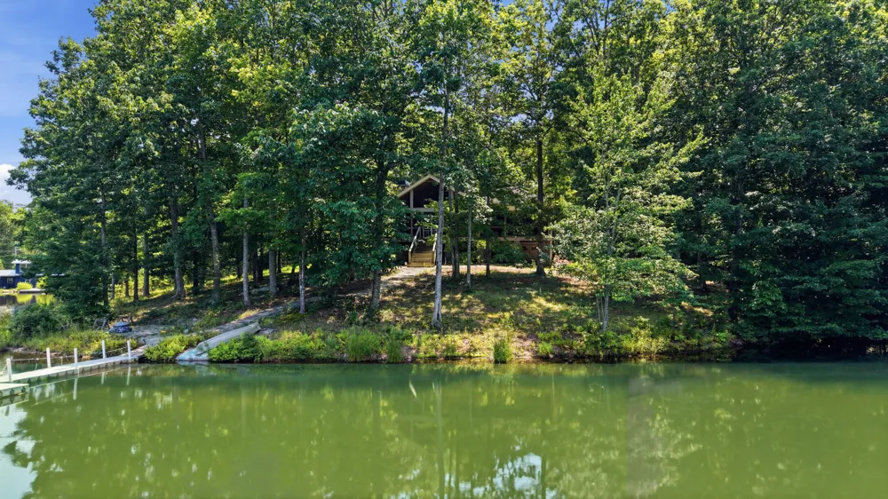33 Eagle Nest Road Graysville, TN 37338