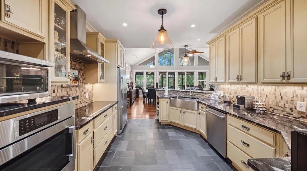 33 Eagle Nest Road Graysville, TN 37338