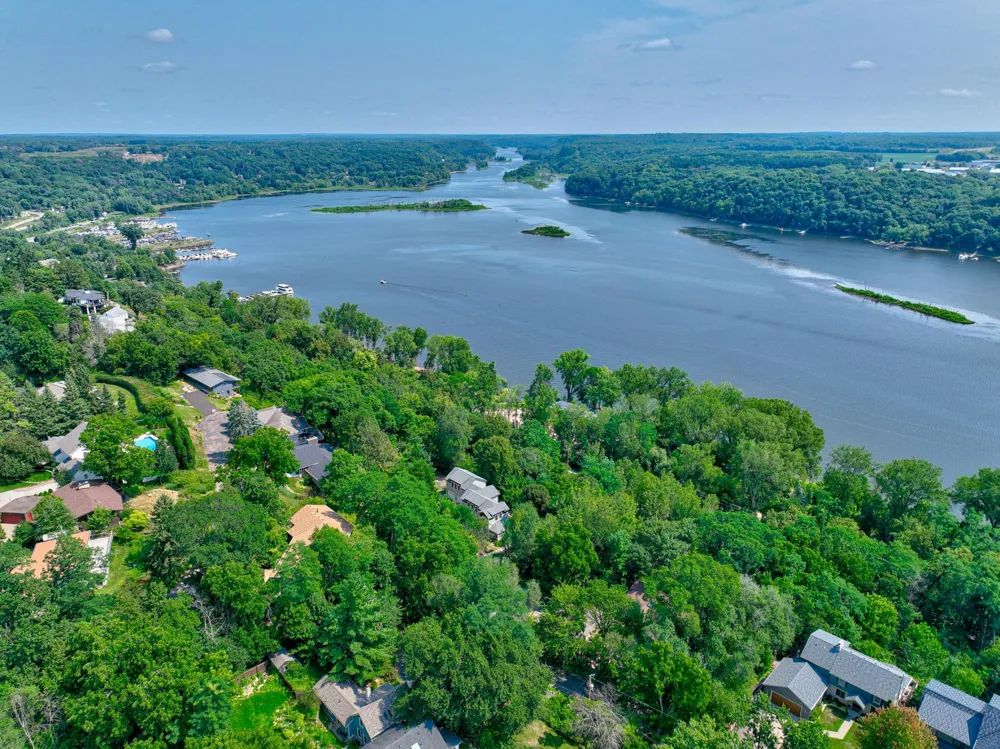 1401 Broadway Street Stillwater, MN 55082