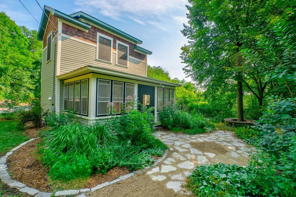 1401 Broadway Street Stillwater, MN 55082