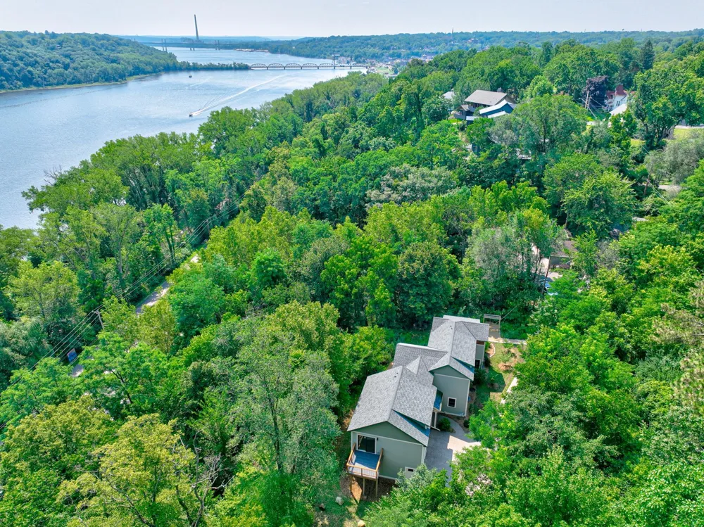 1401 Broadway Street Stillwater, MN 55082