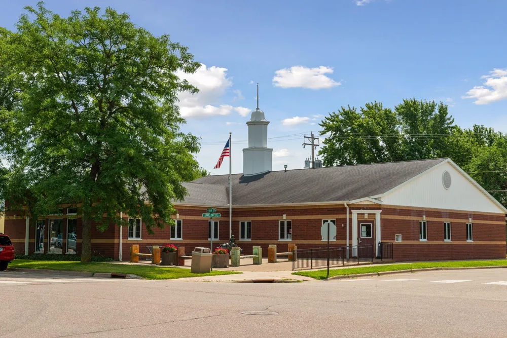 1304 Linwood Road Belle Plaine, MN 56011