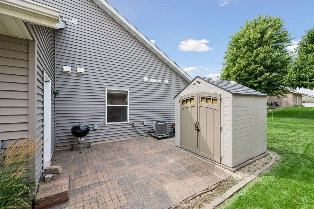 1304 Linwood Road Belle Plaine, MN 56011