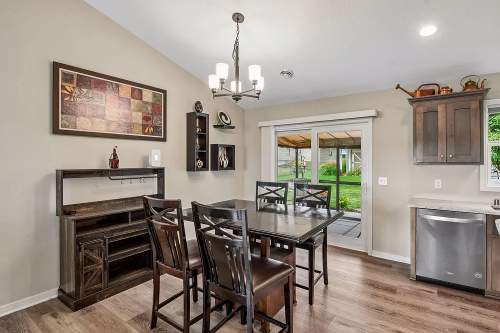 1304 Linwood Road Belle Plaine, MN 56011