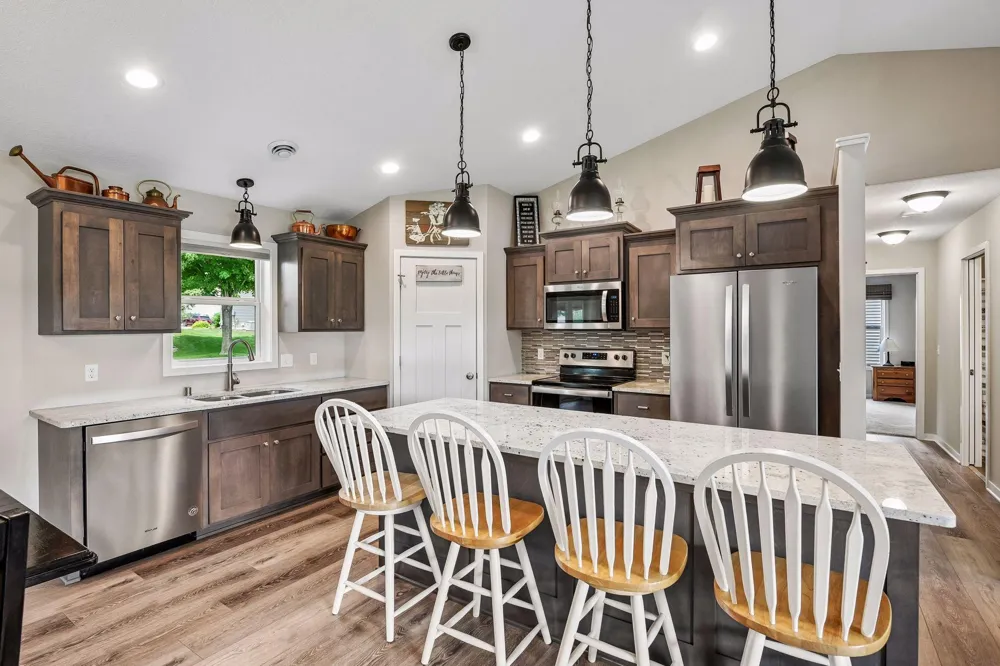 1304 Linwood Road Belle Plaine, MN 56011